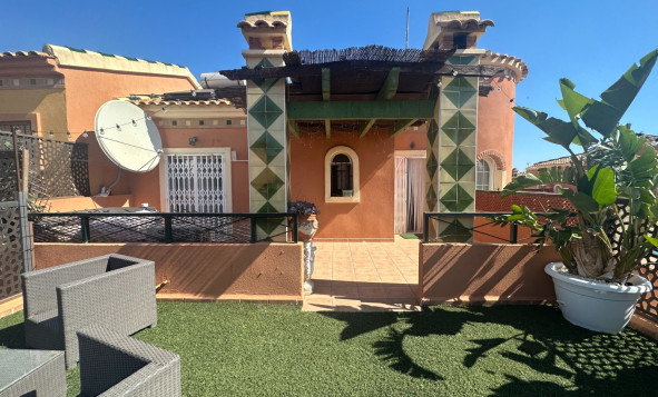 Resale - Villa - Orihuela - Orihuela Costa