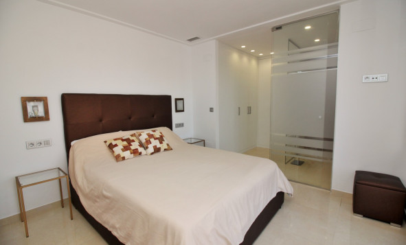 Resale - Villa - Villamartin - Orihuela Costa