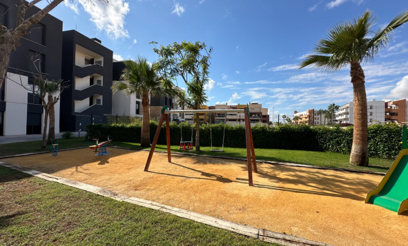 Resale - Apartment - ORIHUELA COSTA - Playa Flamenca