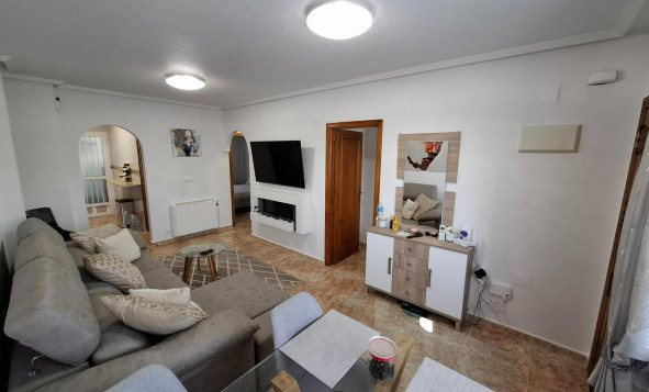 Resale - Apartment - Torrevieja - Orihuela Costa