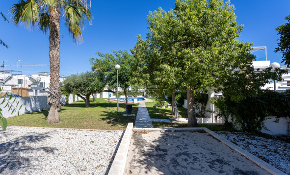 Resale - Villa - Orihuela Costa