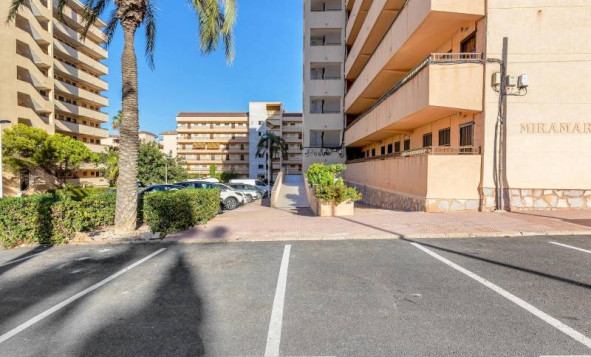 Resale - Apartment - Torrevieja