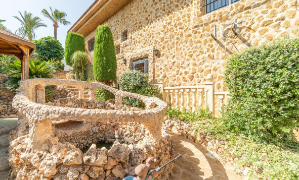 Resale - Villa - Orihuela Costa