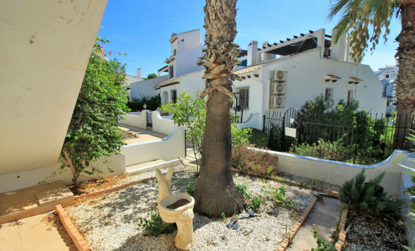 Resale - Villa - Villamartin - Orihuela Costa