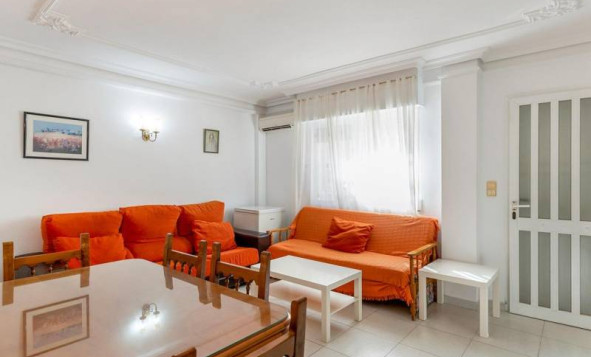 Resale - 2. Town house - Torrevieja