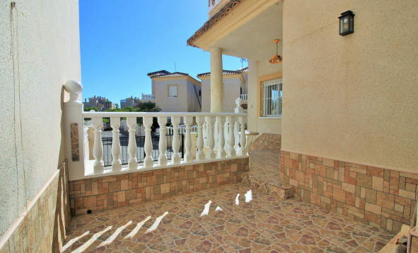 Reventa - Villa - Playa Flamenca - Orihuela Costa