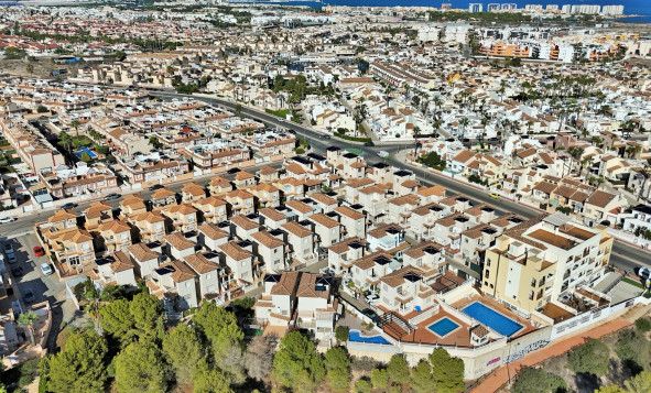 Resale - Villa - Playa Flamenca - Orihuela Costa