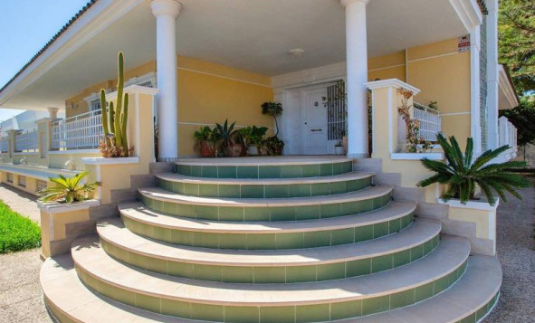 Herverkoop - 3. Halfvrijstaand huis - Torrevieja - Costa Blanca Zuid