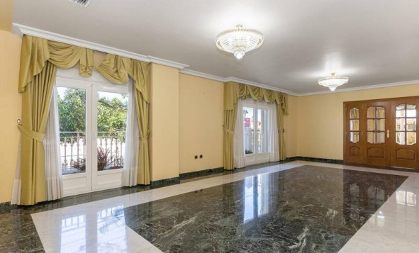 Herverkoop - 3. Halfvrijstaand huis - Torrevieja - Costa Blanca Zuid