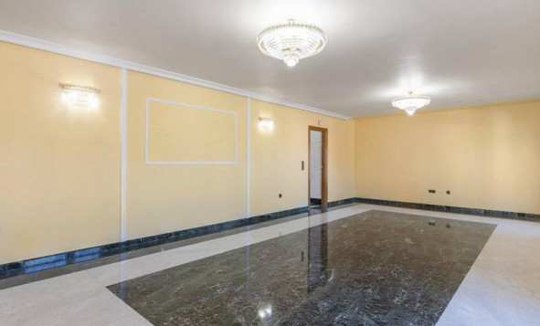 Herverkoop - 3. Halfvrijstaand huis - Torrevieja - Costa Blanca Zuid