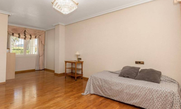 Herverkoop - 3. Halfvrijstaand huis - Torrevieja - Costa Blanca Zuid