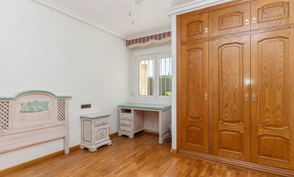 Herverkoop - 3. Halfvrijstaand huis - Torrevieja - Costa Blanca Zuid