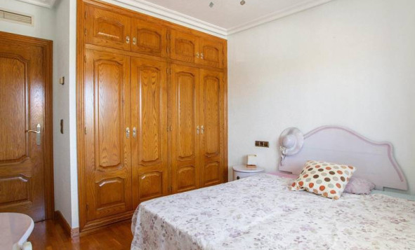 Herverkoop - 3. Halfvrijstaand huis - Torrevieja - Costa Blanca Zuid