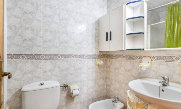 Resale - Apartment - Torrevieja