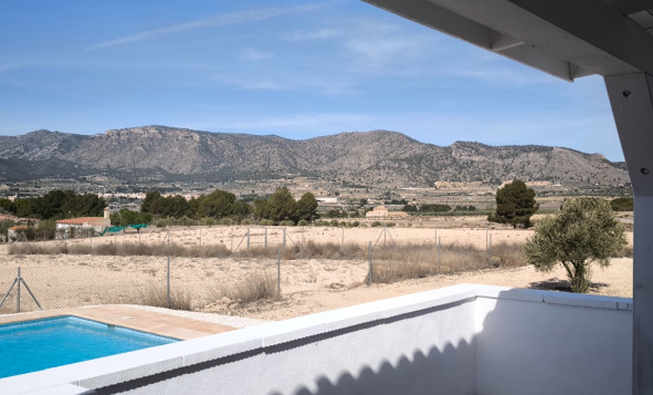 Resale - 4. House - Detached Villa - Salinas - Pinoso