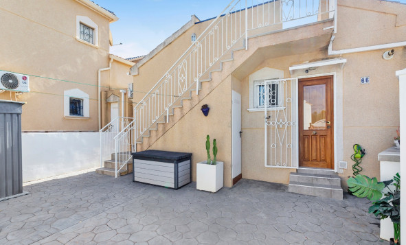 Reventa - Villa - Torrevieja - Orihuela Costa