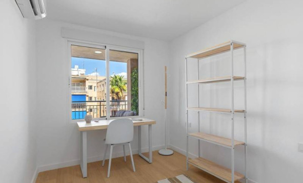 Resale - 1. Apartment / flat - Torrevieja