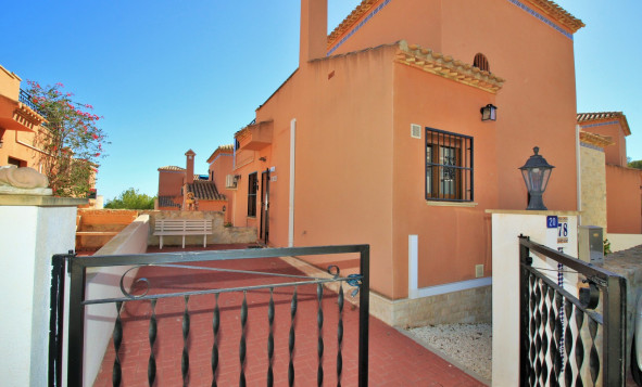 Resale - Villa - San Miguel de Salinas - Orihuela Costa