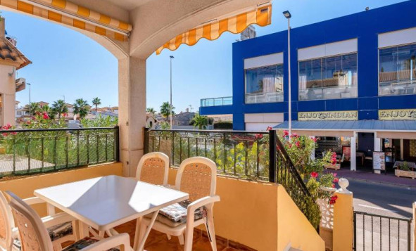 Resale - Apartment - Torrevieja - Aguas Nuevas