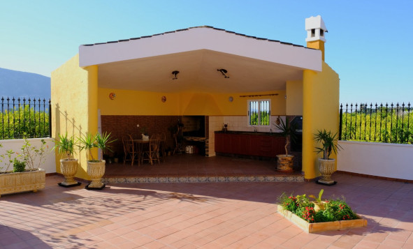 Resale - Villa - Orihuela