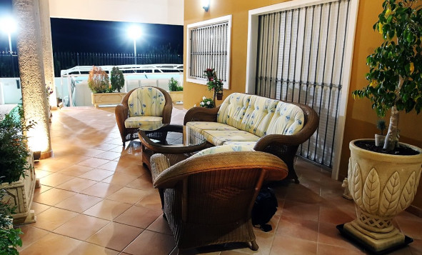 Resale - Villa - Orihuela