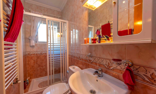 Resale - Villa - Villamartin - Orihuela Costa