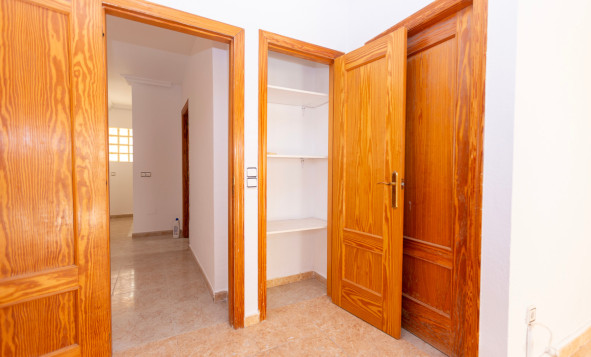 Resale - Villa - Villamartin - Orihuela Costa