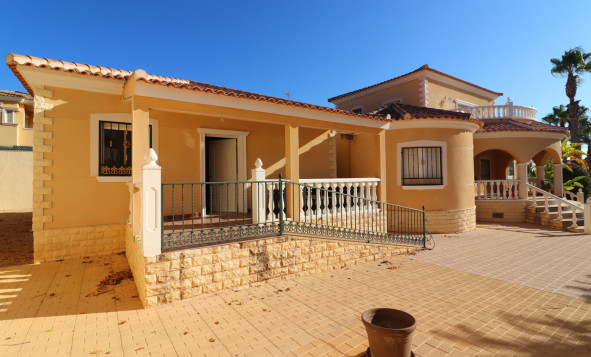 Resale - 4. House - Detached Villa - La Marina - Rojales