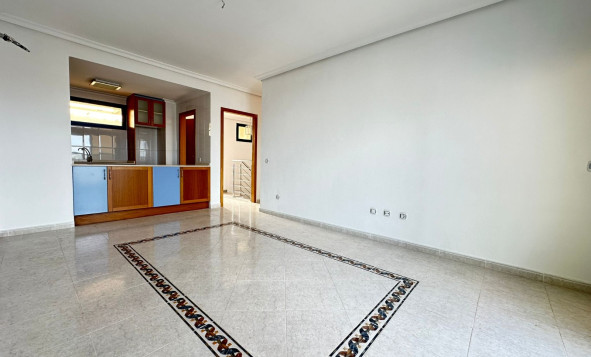 Resale - Apartment - Torrevieja - La Veleta