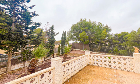 Reventa - Villa - Los Balcones - Los Altos del Edén - Orihuela Costa