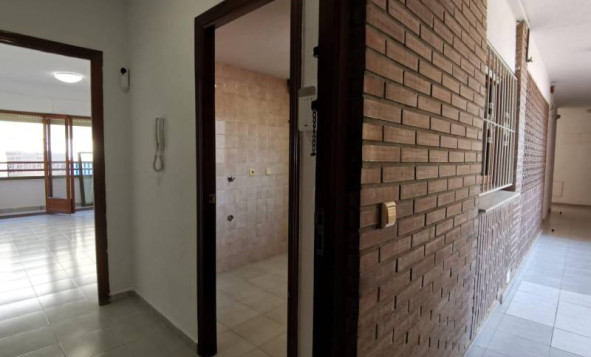 Herverkoop - 1. Appartement / flat - Torrevieja - Costa Blanca Zuid