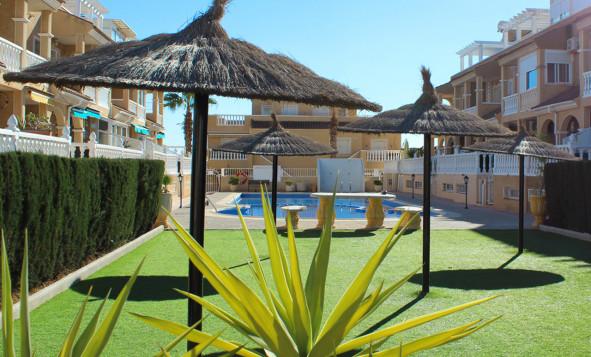 Reventa - Villa - Playa Flamenca - Orihuela Costa