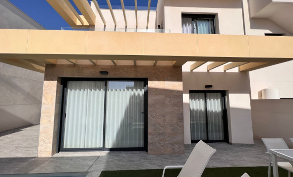 Reventa - Villa - Los Montesinos - Torrevieja