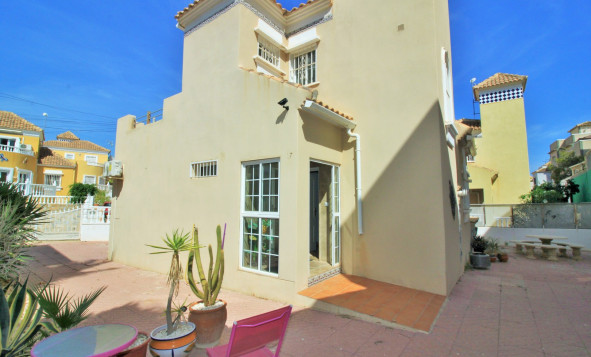 Reventa - Villa - Villamartin - Orihuela Costa