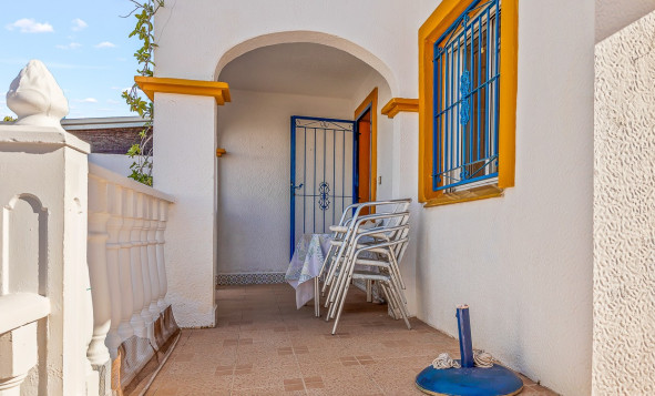 Resale - Villa - Torrevieja