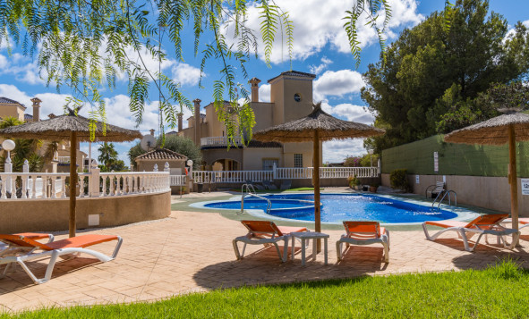 Resale - Villa - Villamartin - Orihuela Costa