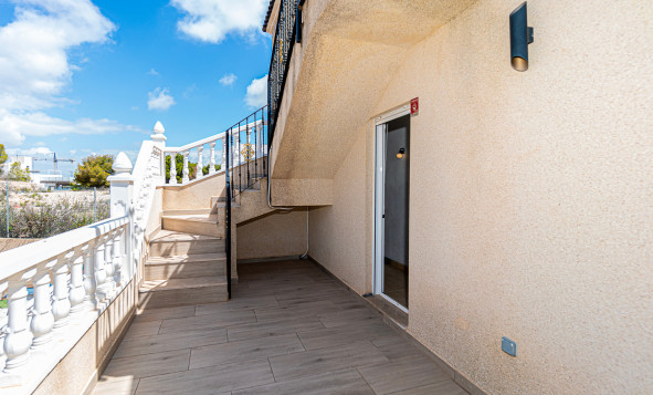 Resale - Villa - Villamartin - Orihuela Costa