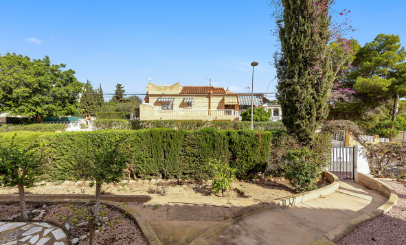 Resale - Villa - Los Balcones - Los Altos del Edén - Orihuela Costa