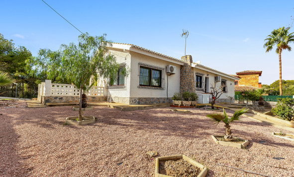 Resale - Villa - Los Balcones - Los Altos del Edén - Orihuela Costa