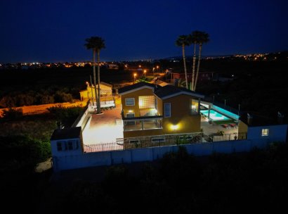 Finca / Country Property · Reventa - Orihuela · Alicante · España