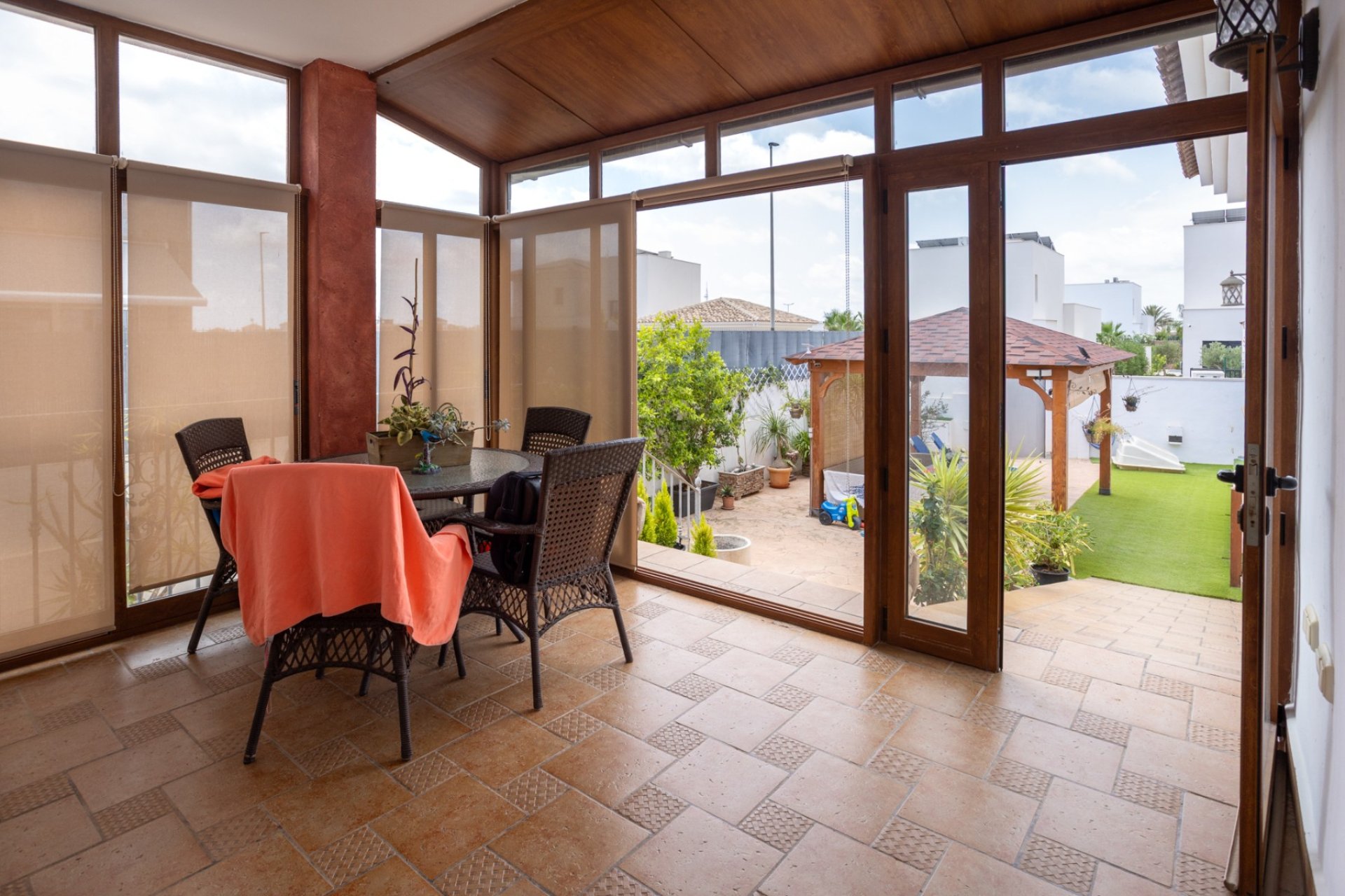 Reventa - Villa independiente - La Herrada