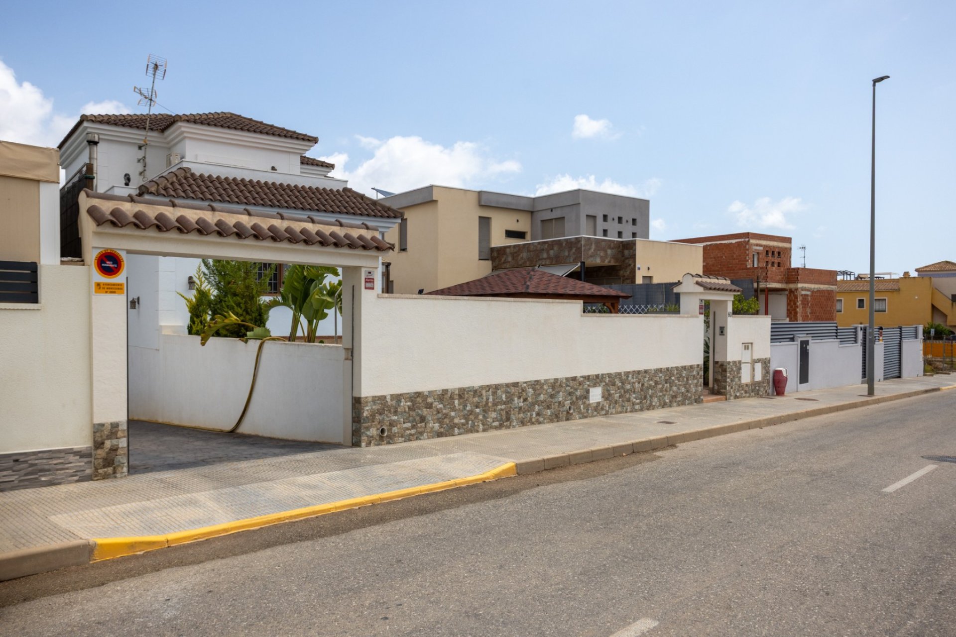 Reventa - Villa independiente - La Herrada