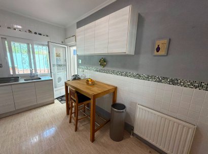 Fristående villa · Återförsäljning - La Herrada · Alicante · Spanien