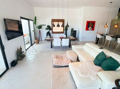 Fristående villa · Återförsäljning - Pinoso · Alicante · Spanien