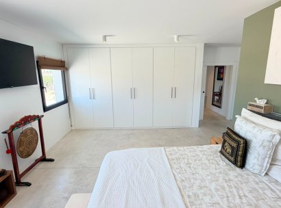 Fristående villa · Återförsäljning - Pinoso · Alicante · Spanien
