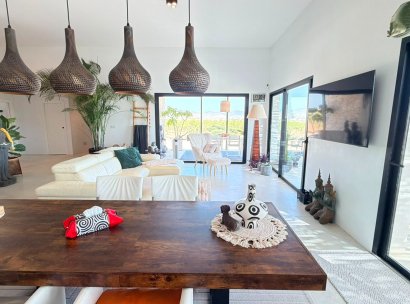 Fristående villa · Återförsäljning - Pinoso · Alicante · Spanien