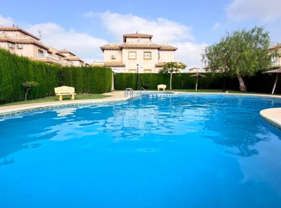 Semi - Detached Villa · Herverkoop - Orihuela · Orihuela Costa · Alicante · Spanje