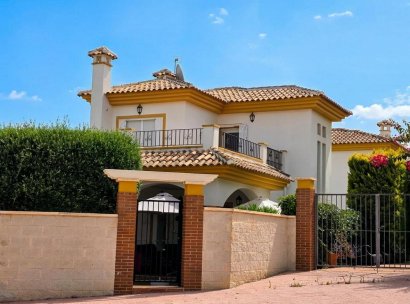 Villa · Resale - Rojales · Pueblo Lucero · Alicante · Spain