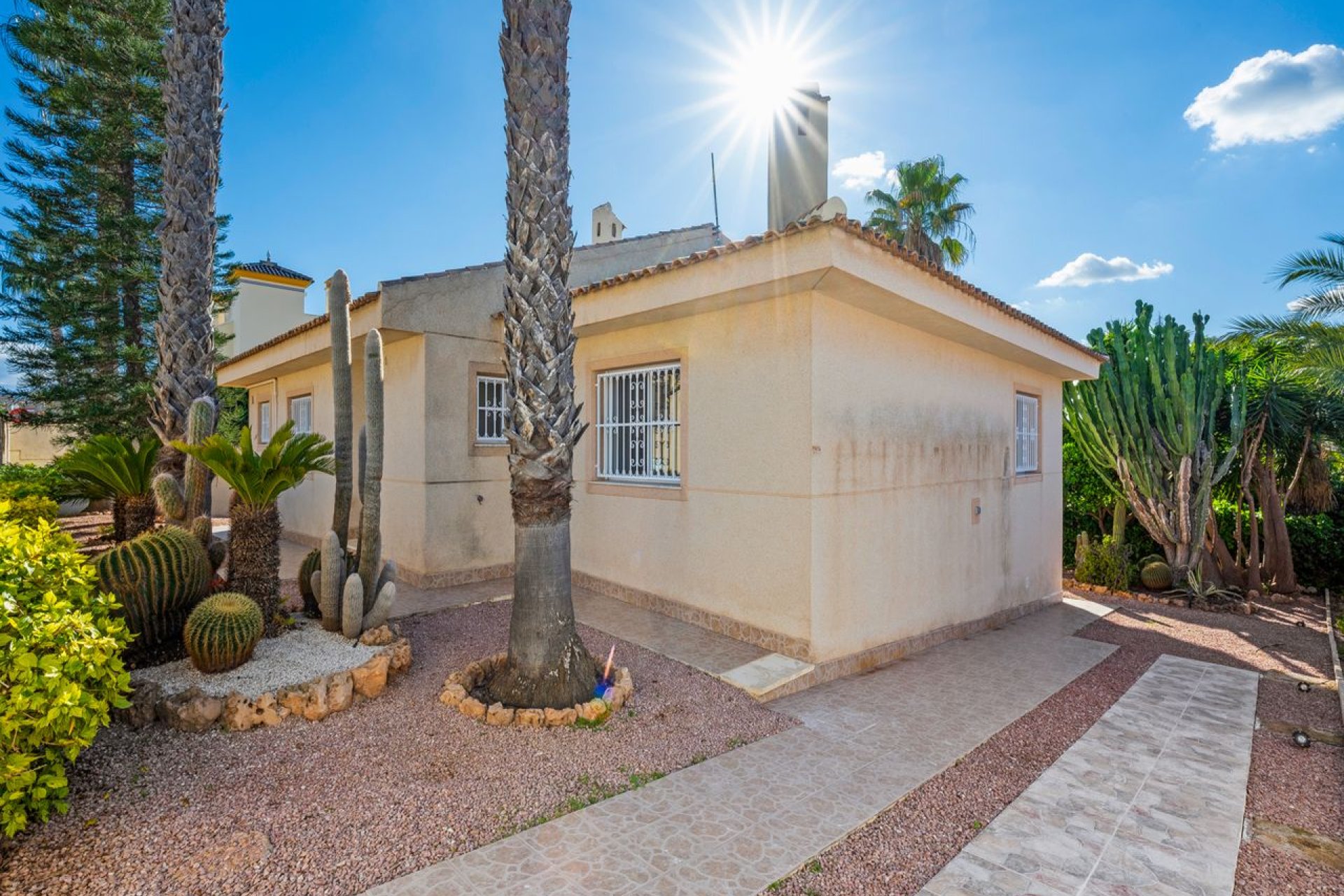 Resale - Villa - Benijofar