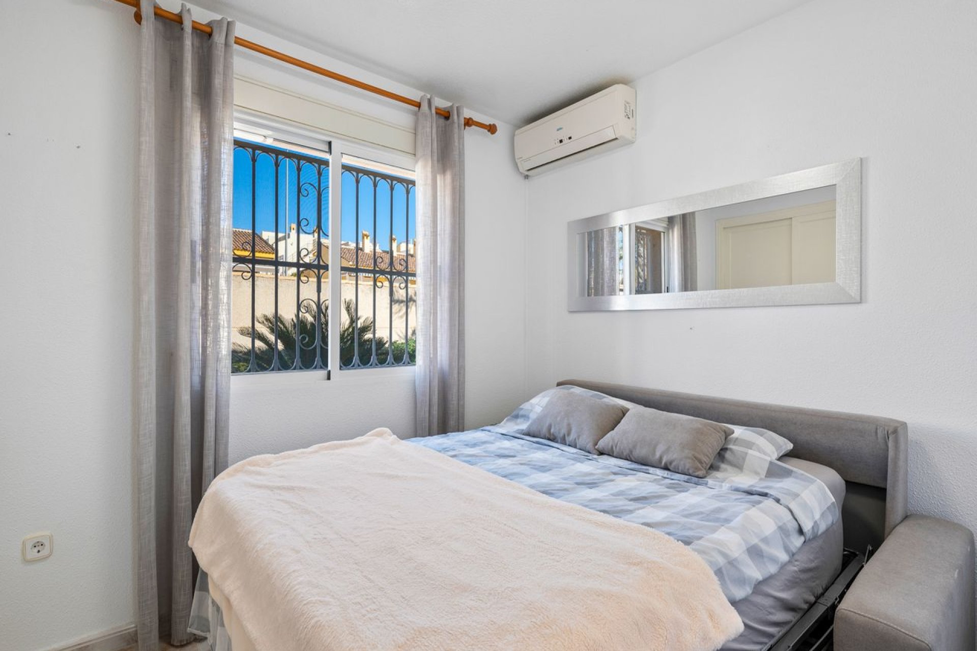 Resale - Villa - Benijofar
